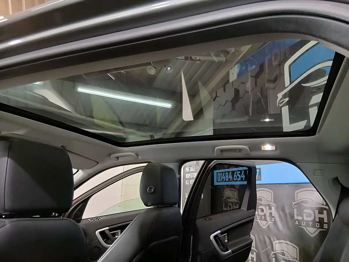 Used 2018 Land Rover Discovery Sport Hse Luxury Grey - Interior and Exterior details 13
