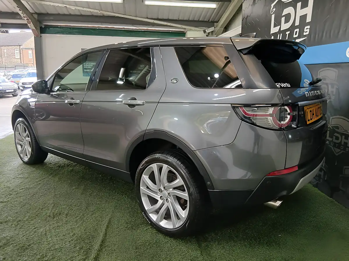 Used 2018 Land Rover Discovery Sport Hse Luxury Grey - Interior and Exterior details 5