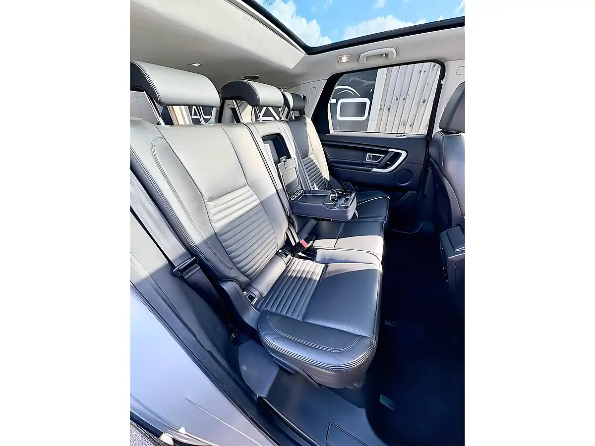 Used 2018 Land Rover Discovery Sport Hse Luxury Silver - Interior and Exterior details 11