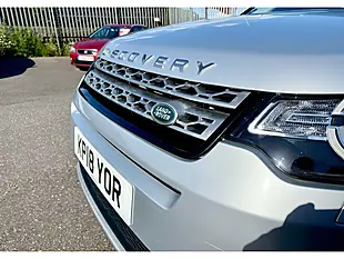 Used 2018 Land Rover Discovery Sport Hse Luxury Silver - Interior and Exterior details 5