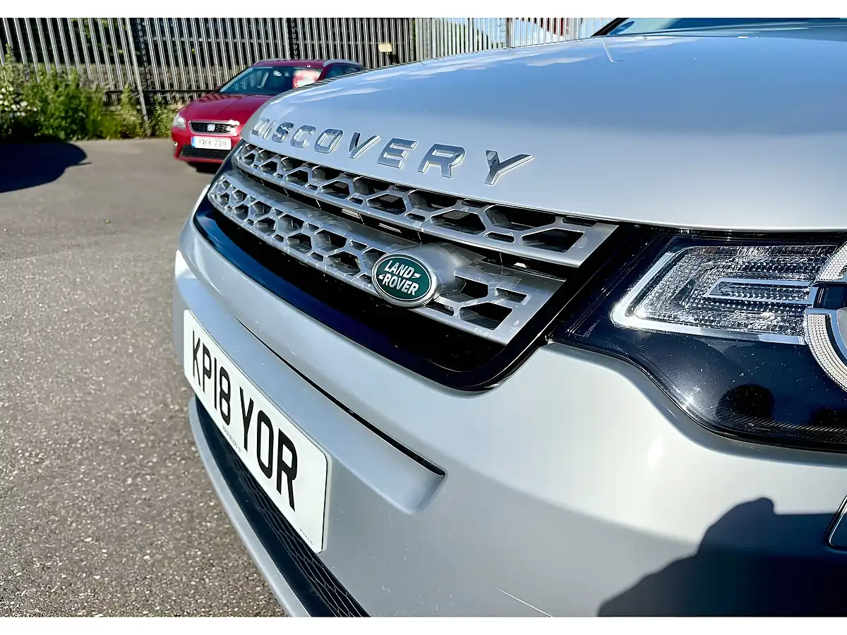 Used 2018 Land Rover Discovery Sport Hse Luxury Silver - Interior and Exterior details 5