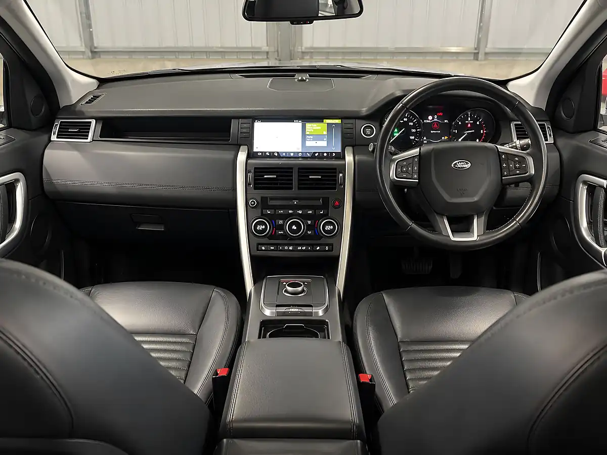 Used 2018 Land Rover Discovery Sport Hse Luxury Silver - Interior and Exterior details 11