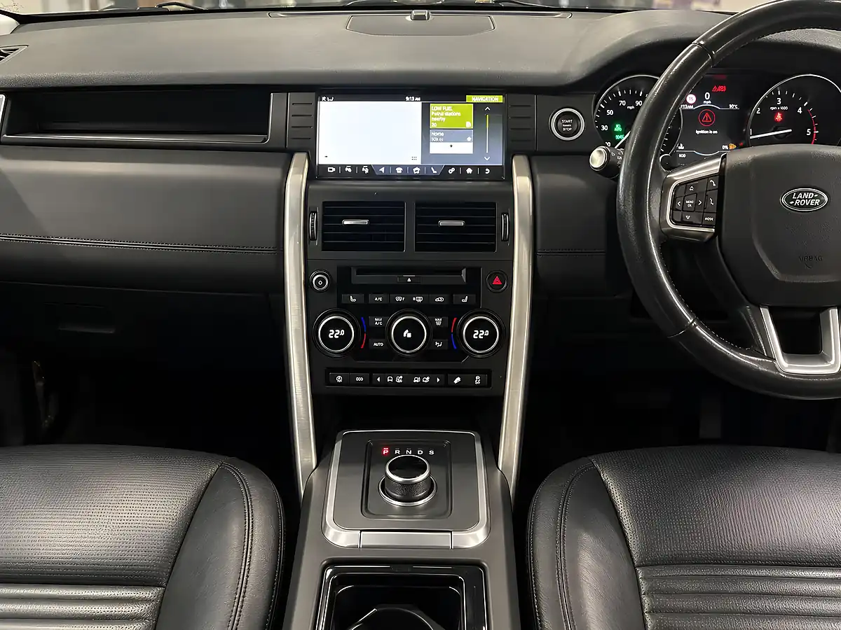 Used 2018 Land Rover Discovery Sport Hse Luxury Silver - Interior and Exterior details 12