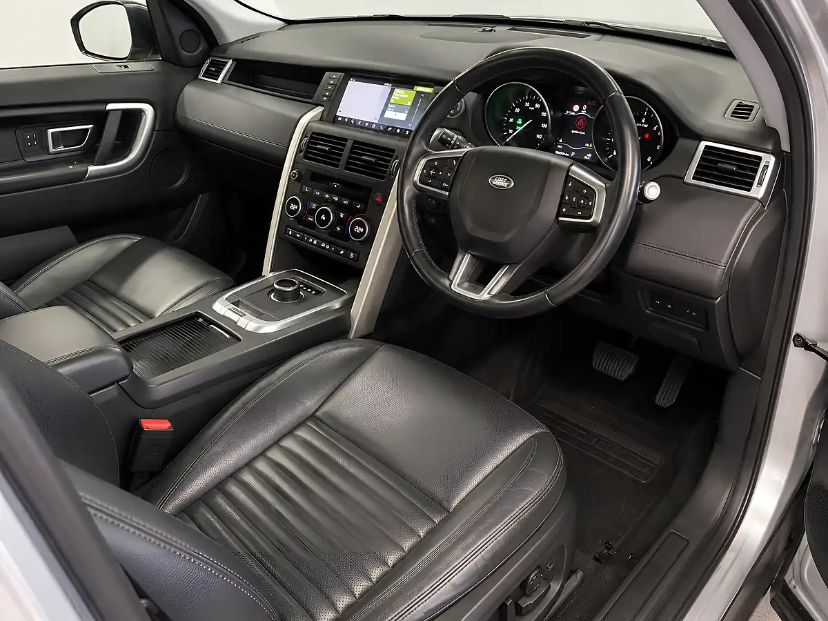 Used 2018 Land Rover Discovery Sport Hse Luxury Silver - Interior and Exterior details 13