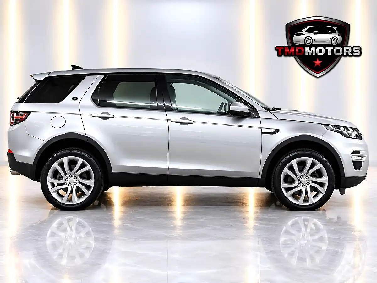 Used 2018 Land Rover Discovery Sport Hse Luxury Silver - Interior and Exterior details 8