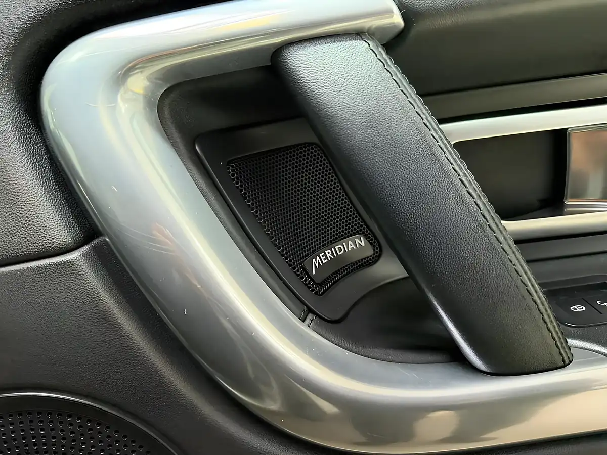 Used 2018 Land Rover Discovery Sport Hse Luxury Silver - Interior and Exterior details 18