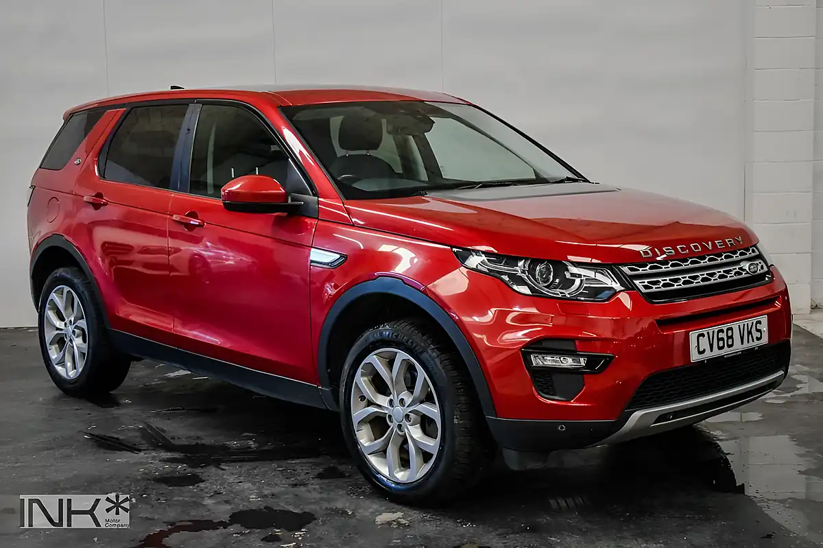 Used 2018 Land Rover Discovery Sport Hse Red - Front View
