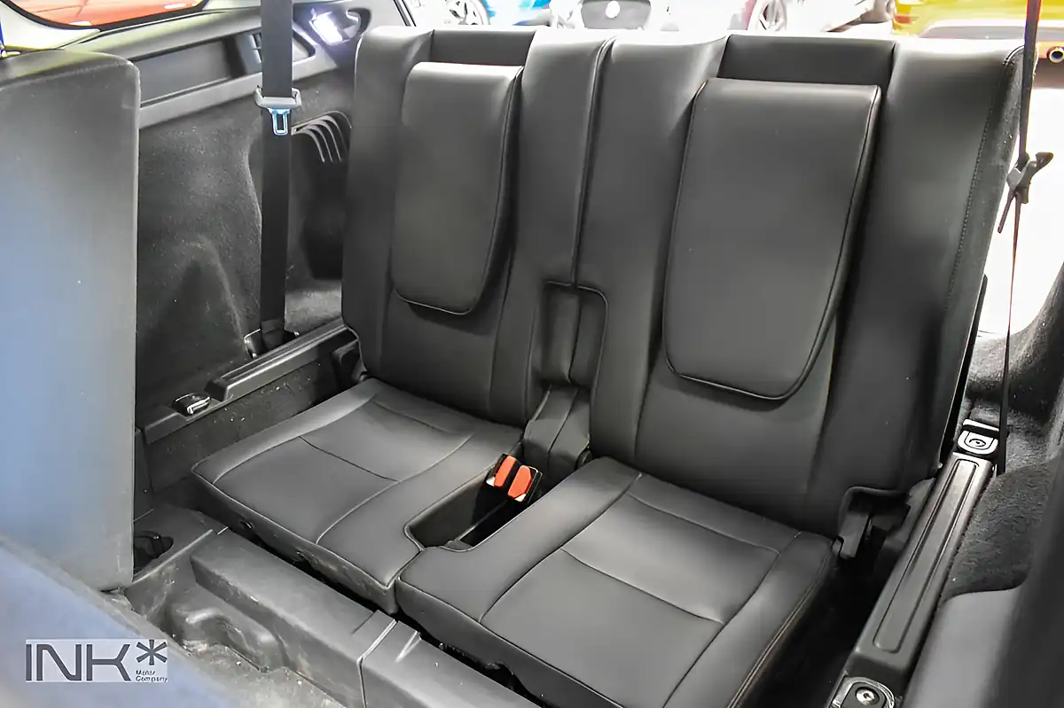 Used 2018 Land Rover Discovery Sport Hse Red - Interior and Exterior details 11