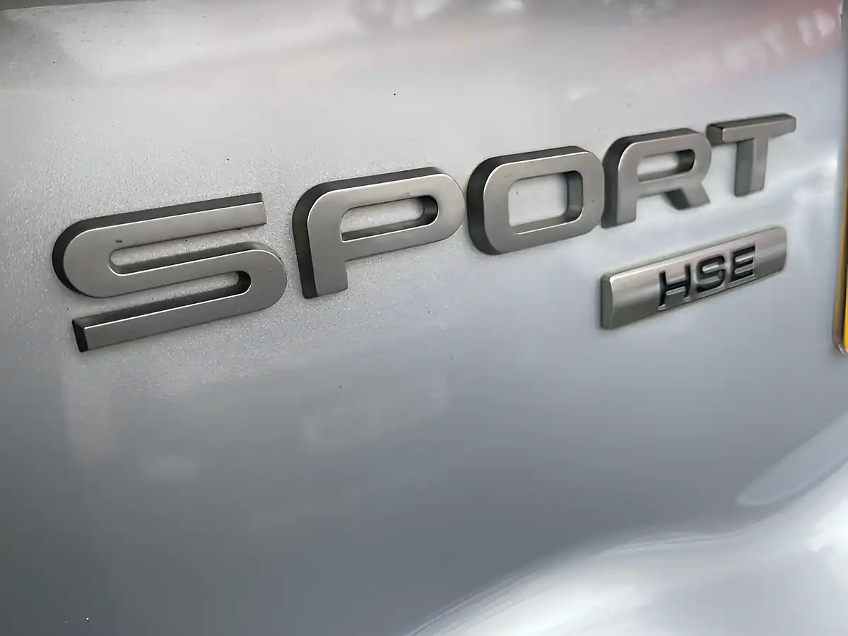 Used 2018 Land Rover Discovery Sport Hse Silver - Interior and Exterior details 20