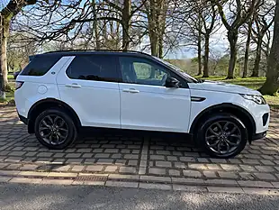 Used 2018 Land Rover Discovery Sport Landmark Auto 4WD White - Interior and Exterior details 10
