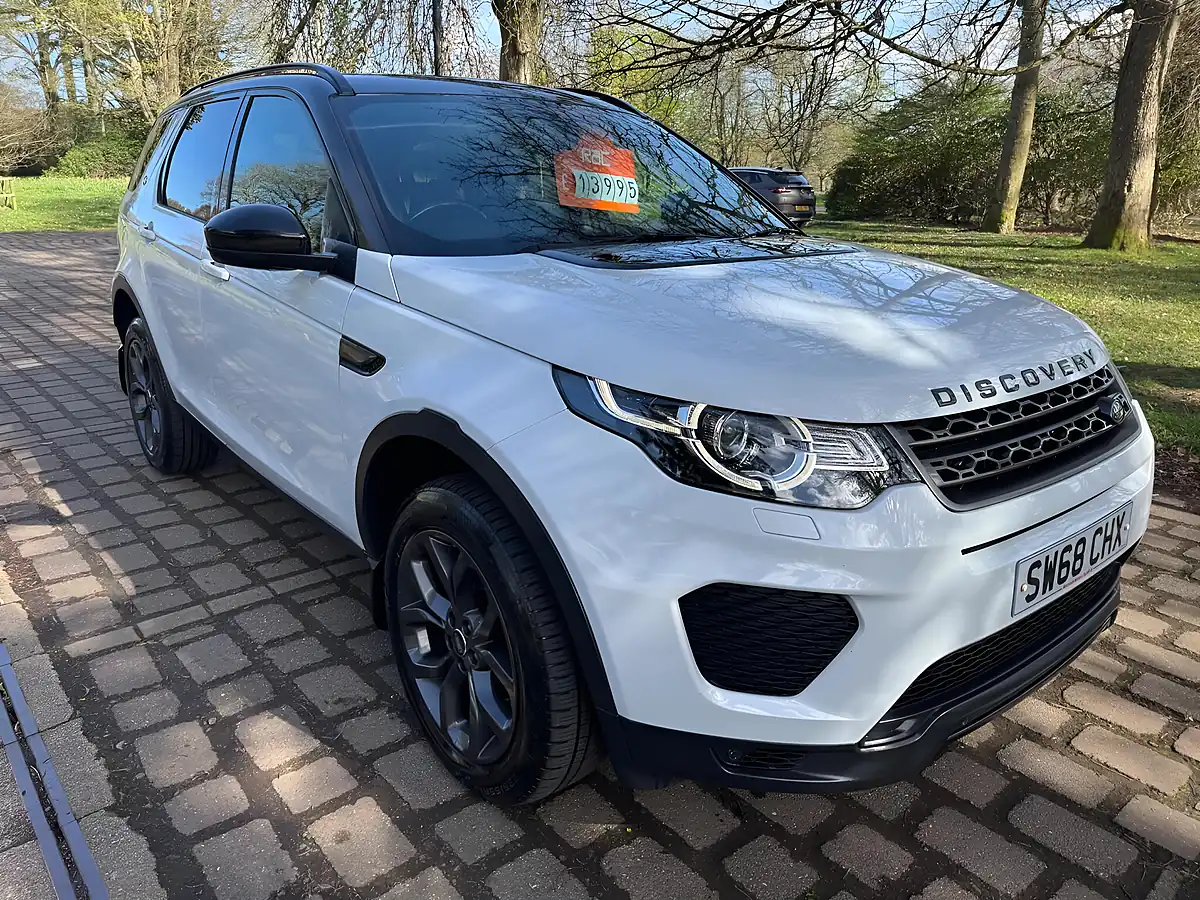 Used 2018 Land Rover Discovery Sport Landmark Auto 4WD White - Interior and Exterior details 13
