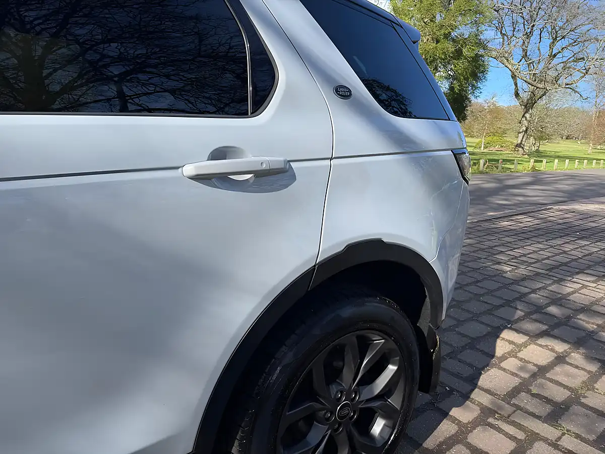 Used 2018 Land Rover Discovery Sport Landmark Auto 4WD White - Interior and Exterior details 17