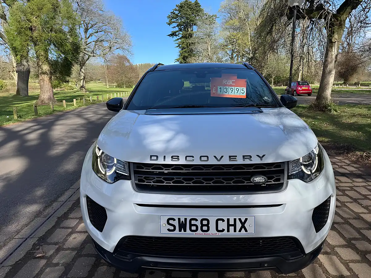 Used 2018 Land Rover Discovery Sport Landmark Auto 4WD White - Interior and Exterior details 7