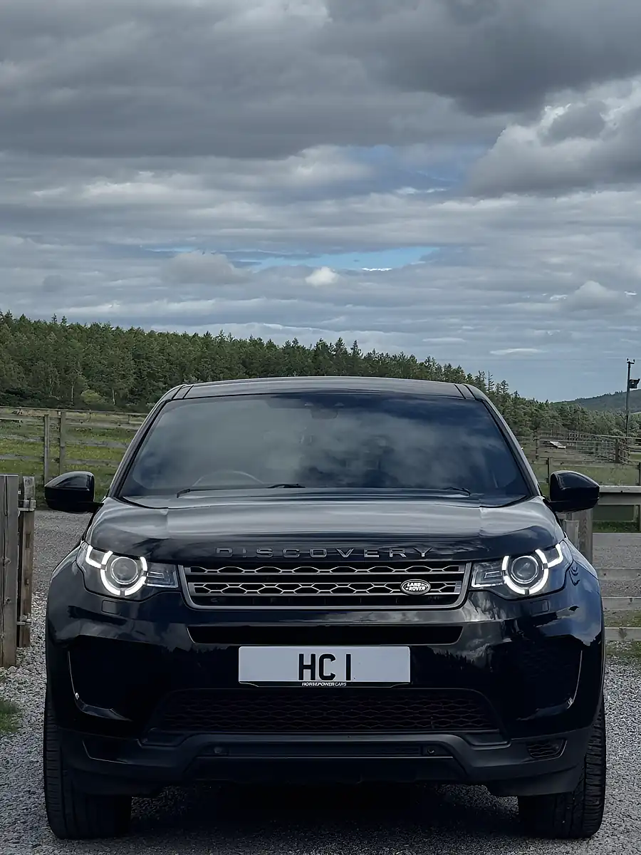 Used 2018 Land Rover Discovery Sport Landmark Black - Interior and Exterior details 7