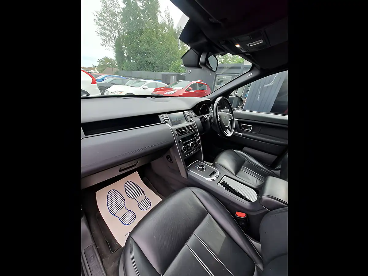 Used 2018 Land Rover Discovery Sport Landmark Black - Interior and Exterior details 16