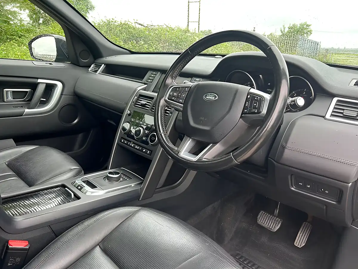 Used 2018 Land Rover Discovery Sport Landmark Grey - Interior and Exterior details 15