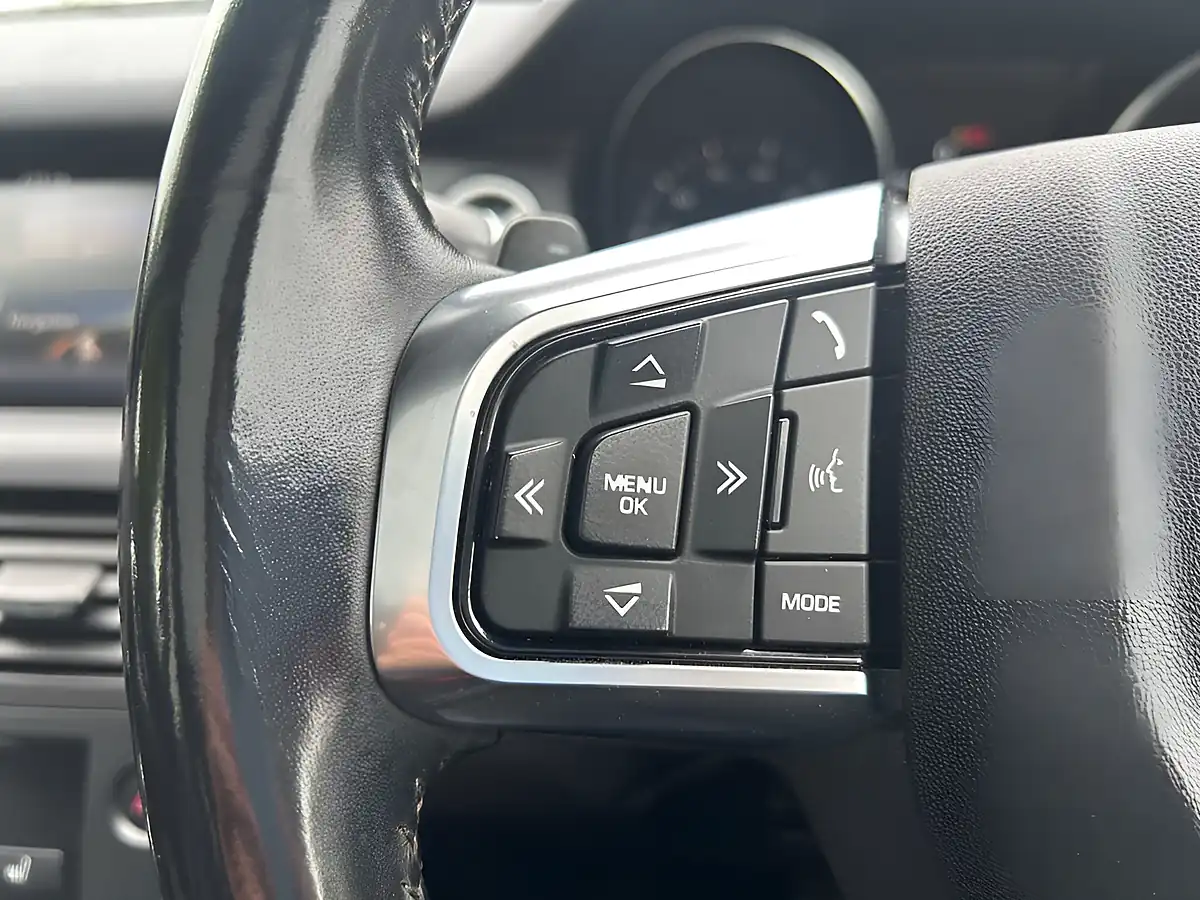 Used 2018 Land Rover Discovery Sport Landmark Grey - Interior and Exterior details 17