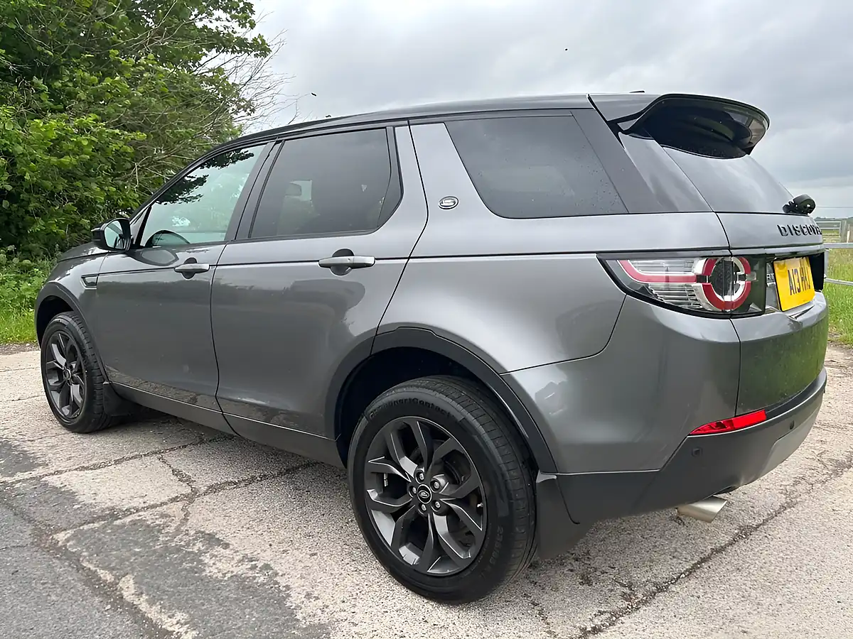 Used 2018 Land Rover Discovery Sport Landmark Grey - Interior and Exterior details 6