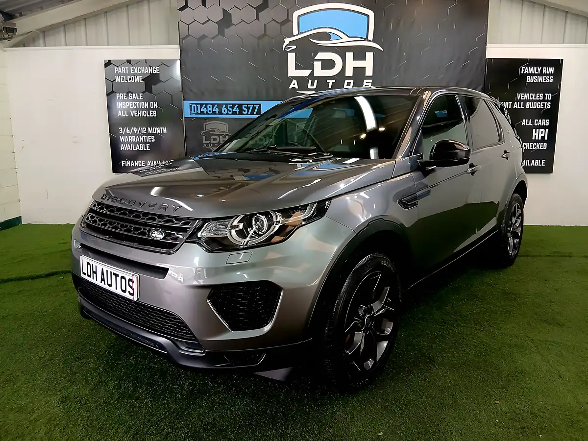 Used 2018 Land Rover Discovery Sport Landmark Grey - Front View