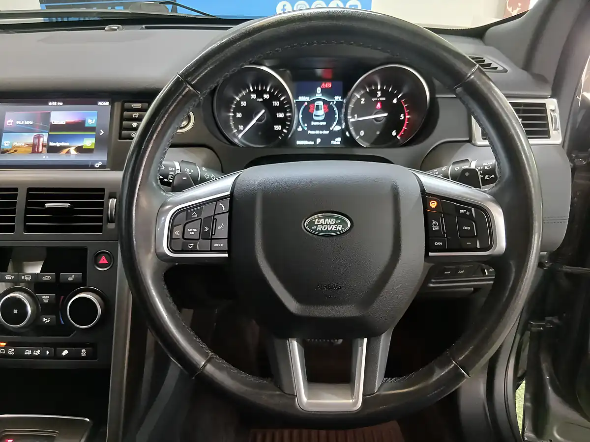 Used 2018 Land Rover Discovery Sport Landmark Grey - Interior and Exterior details 12