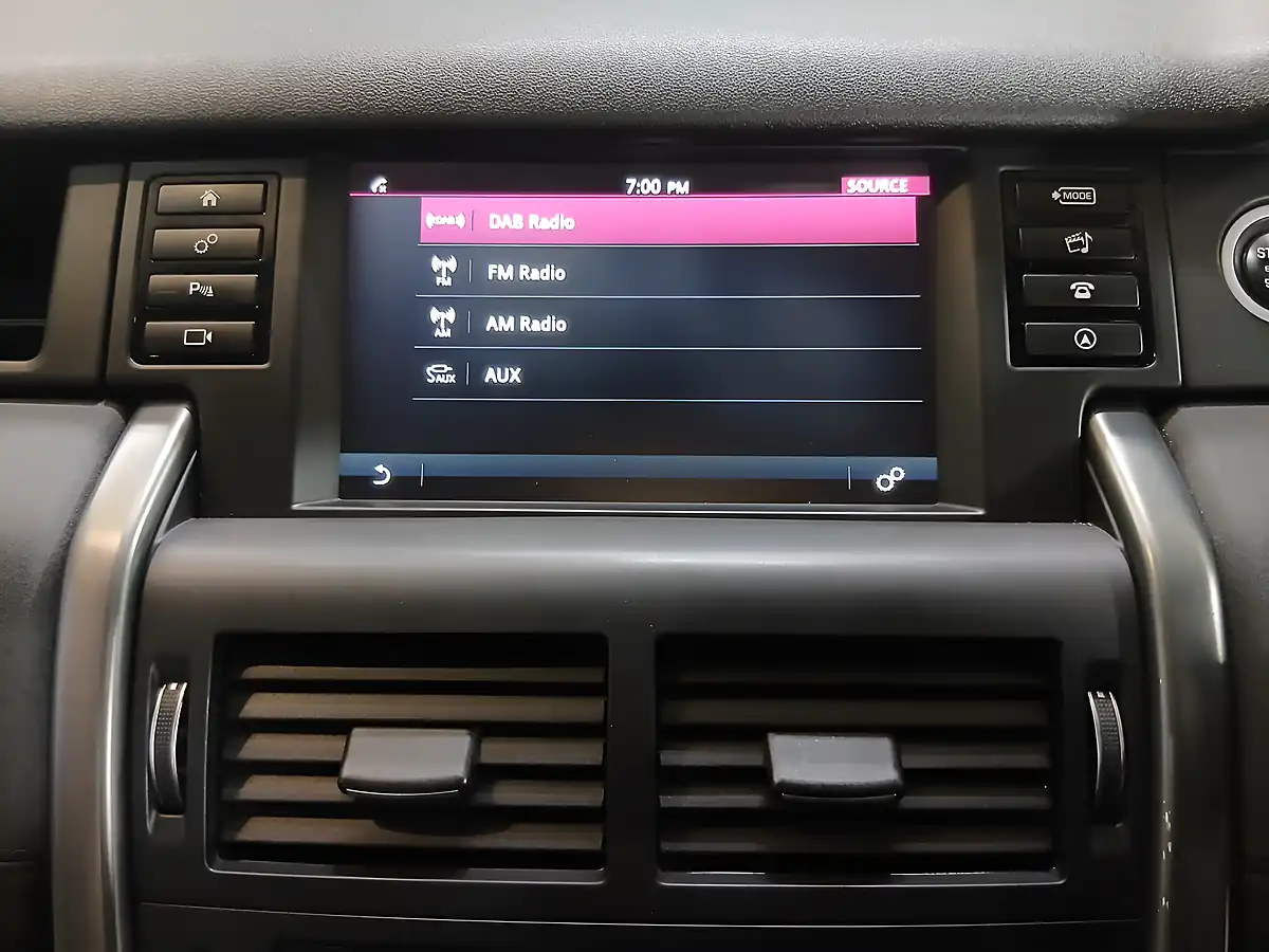 Used 2018 Land Rover Discovery Sport Landmark Grey - Interior and Exterior details 16