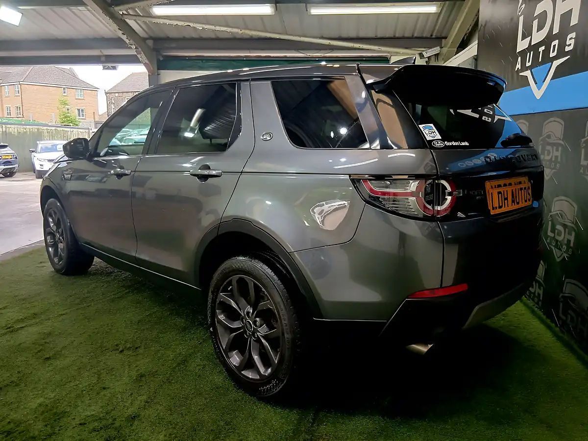 Used 2018 Land Rover Discovery Sport Landmark Grey - Interior and Exterior details 3