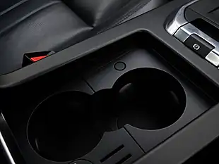 Used 2018 Land Rover Discovery Sport Landmark Grey - Interior and Exterior details 17
