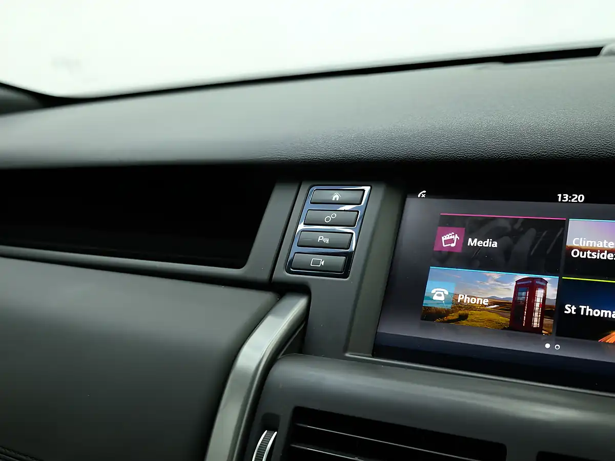 Used 2018 Land Rover Discovery Sport Landmark Grey - Interior and Exterior details 19
