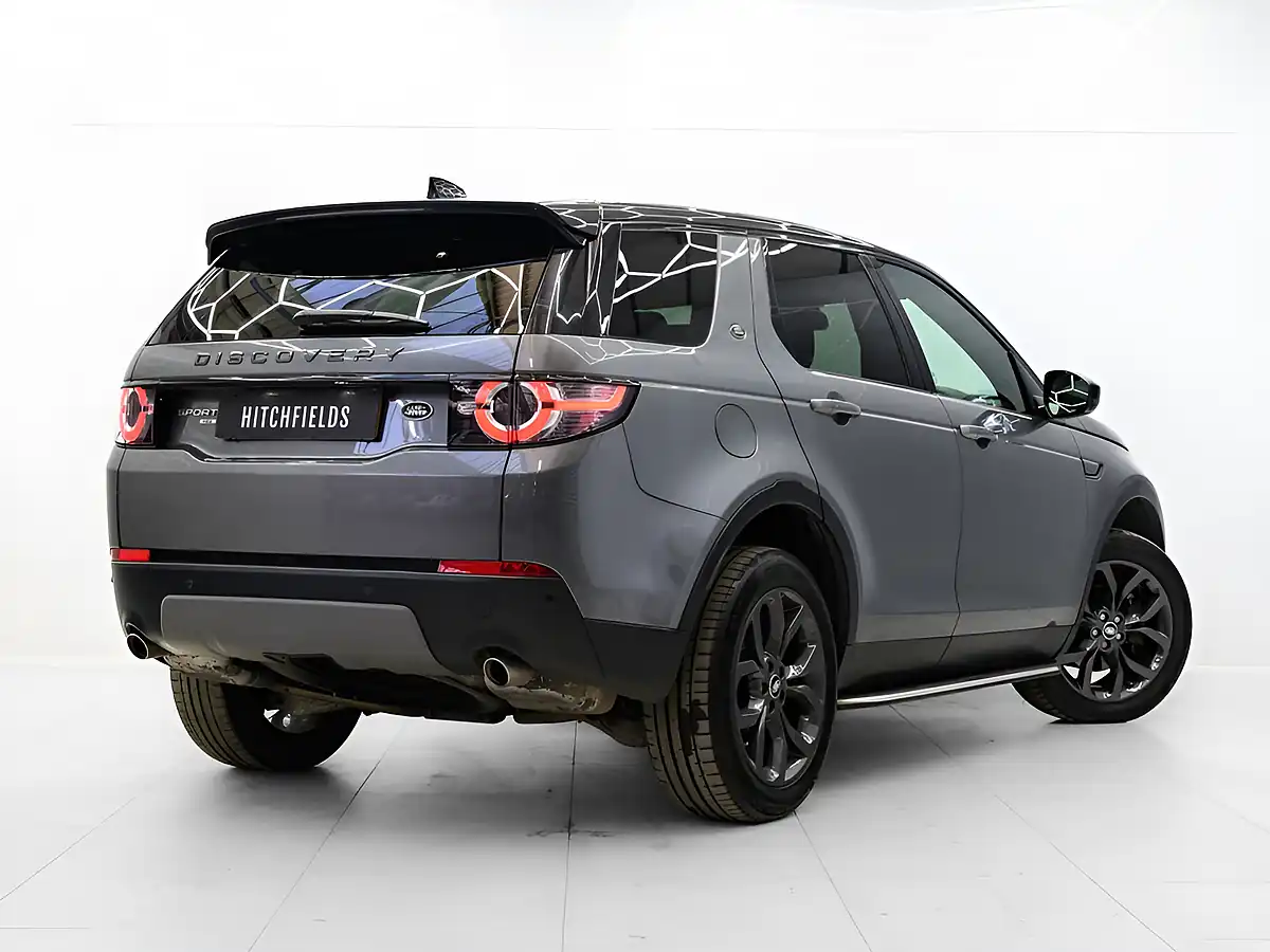 Used 2018 Land Rover Discovery Sport Landmark Grey - Interior and Exterior details 4