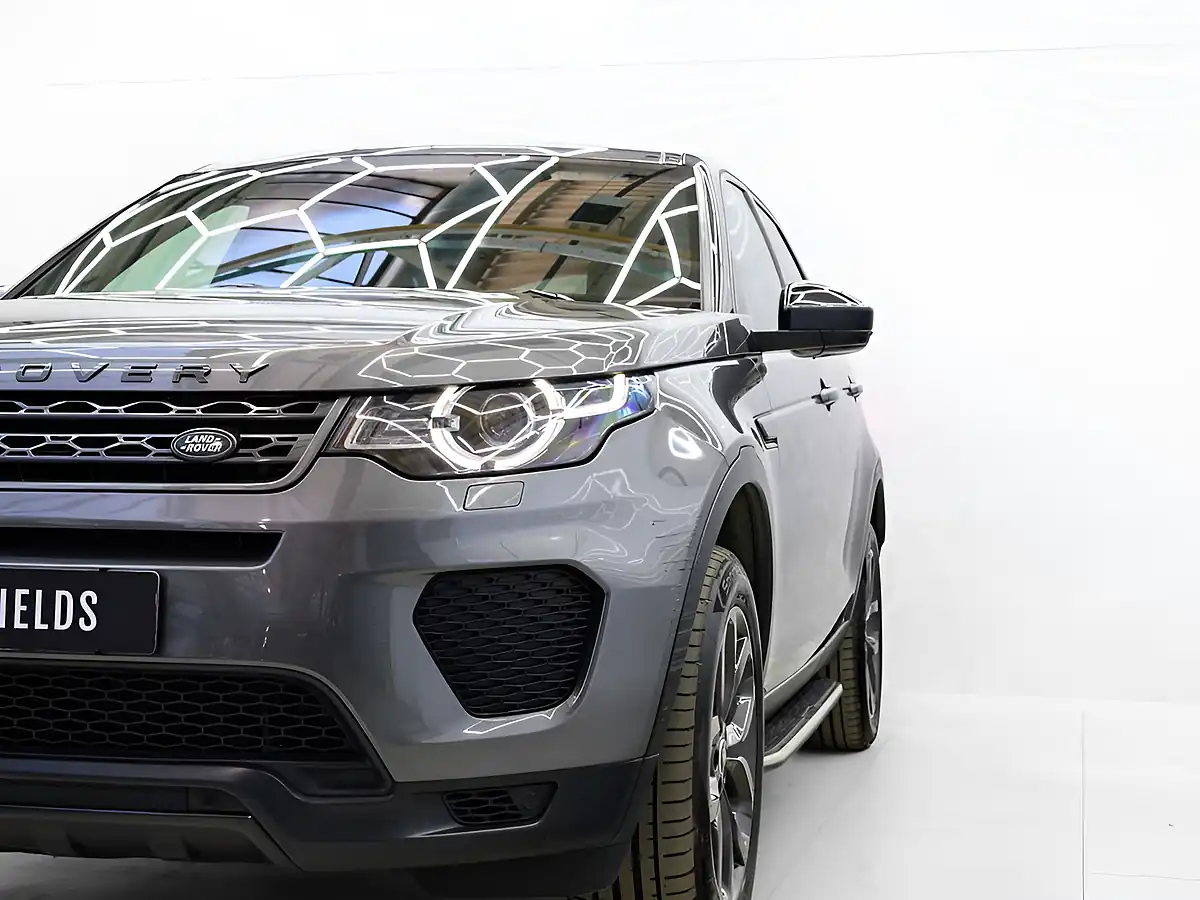Used 2018 Land Rover Discovery Sport Landmark Grey - Interior and Exterior details 7