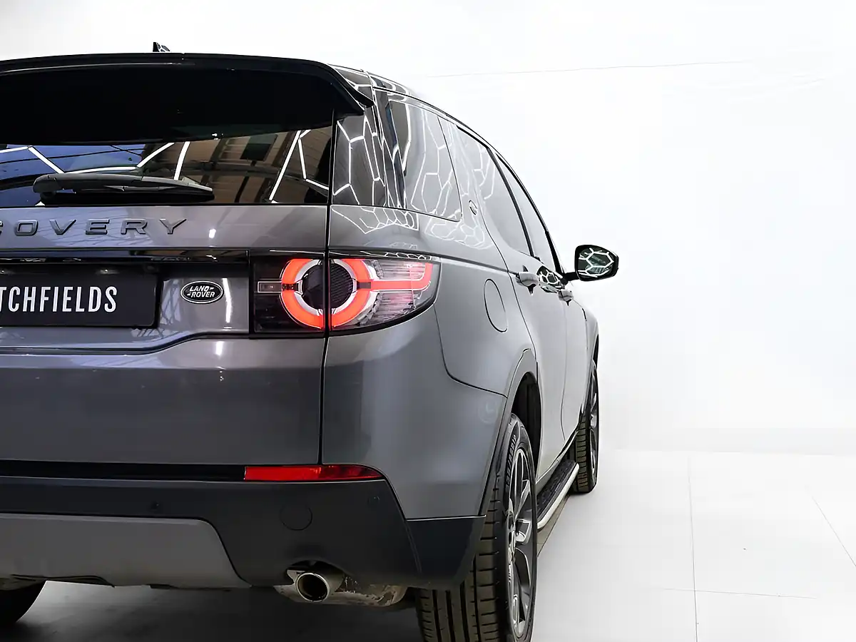 Used 2018 Land Rover Discovery Sport Landmark Grey - Interior and Exterior details 9