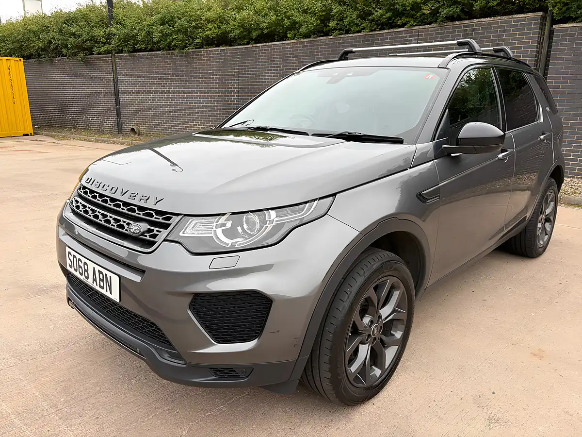 Used 2018 Land Rover Discovery Sport Landmark Grey - Front View