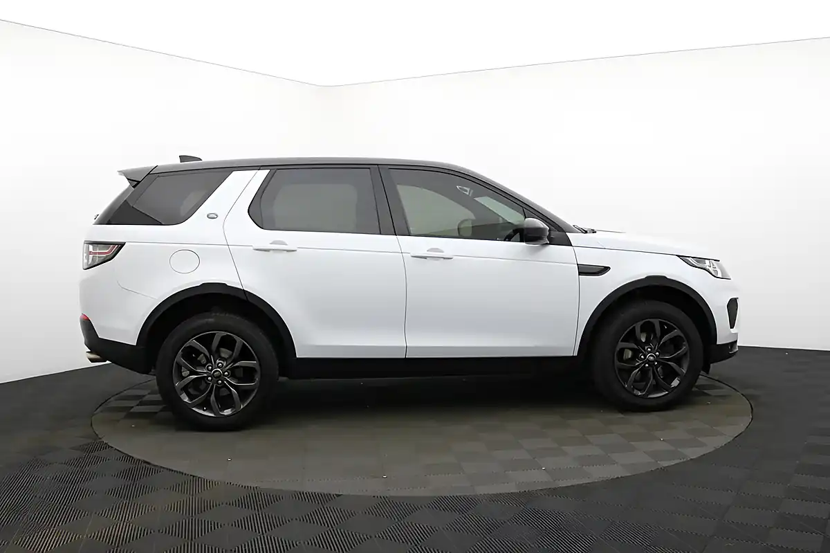 Used 2018 Land Rover Discovery Sport Landmark White - Interior and Exterior details 2
