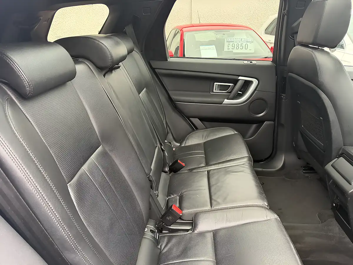 Used 2018 Land Rover Discovery Sport Landmark White - Interior and Exterior details 15