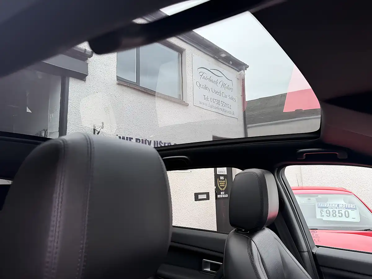 Used 2018 Land Rover Discovery Sport Landmark White - Interior and Exterior details 6