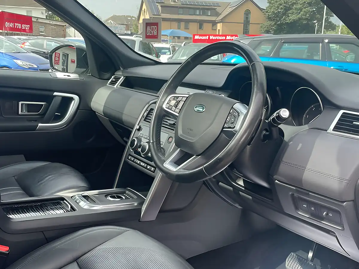 Used 2018 Land Rover Discovery Sport Landmark White - Interior and Exterior details 12