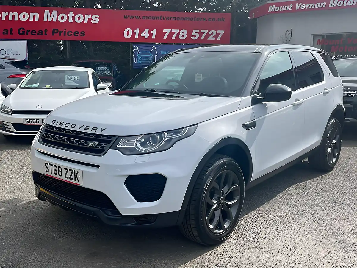 Used 2018 Land Rover Discovery Sport Landmark White - Interior and Exterior details 4