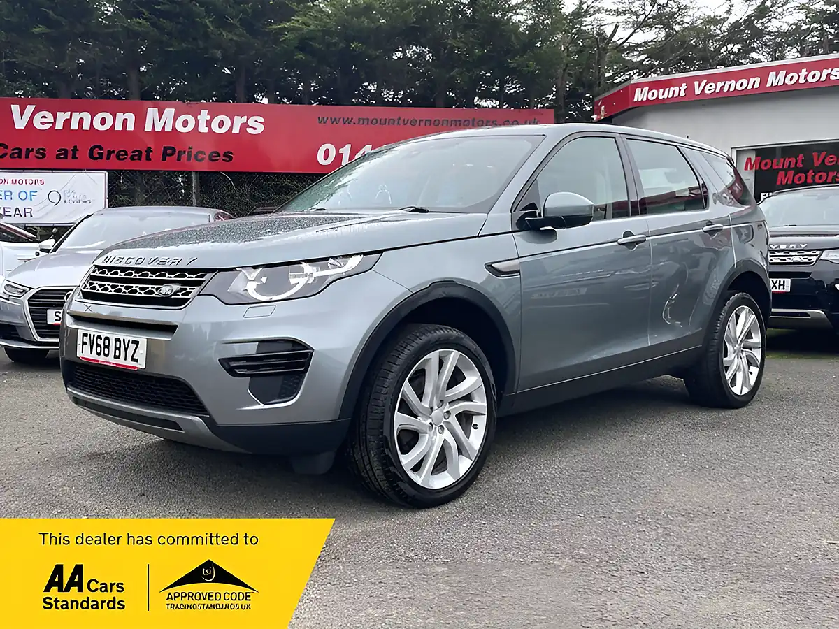 Used 2018 Land Rover Discovery Sport Se Grey - Front View