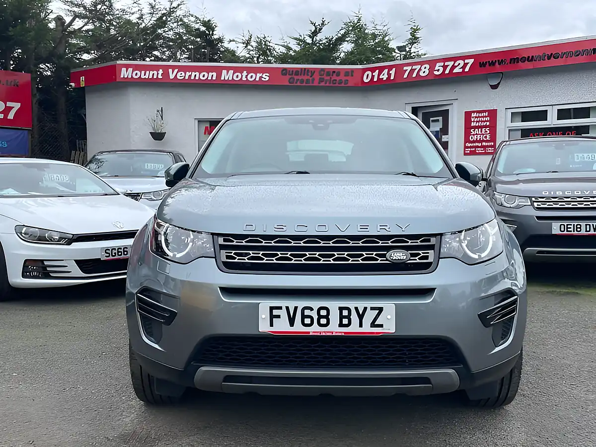 Used 2018 Land Rover Discovery Sport Se Grey - Interior and Exterior details 11