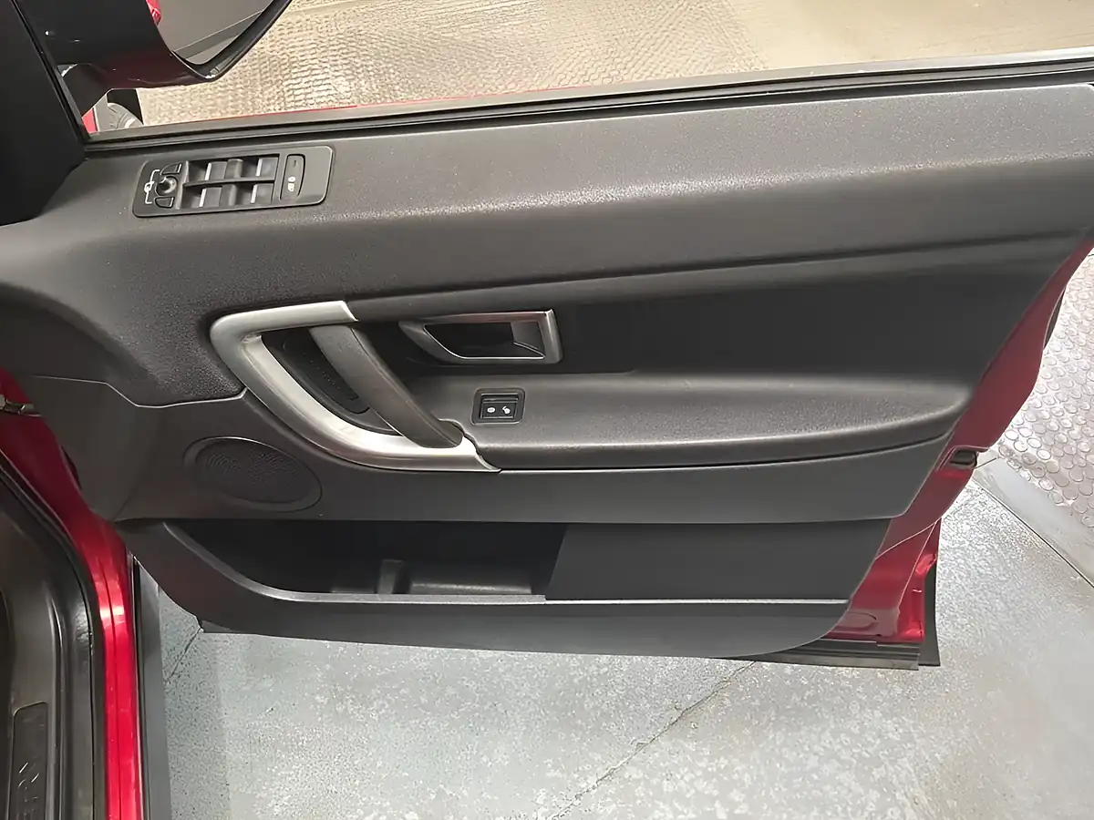 Used 2018 Land Rover Discovery Sport Se Red - Interior and Exterior details 12