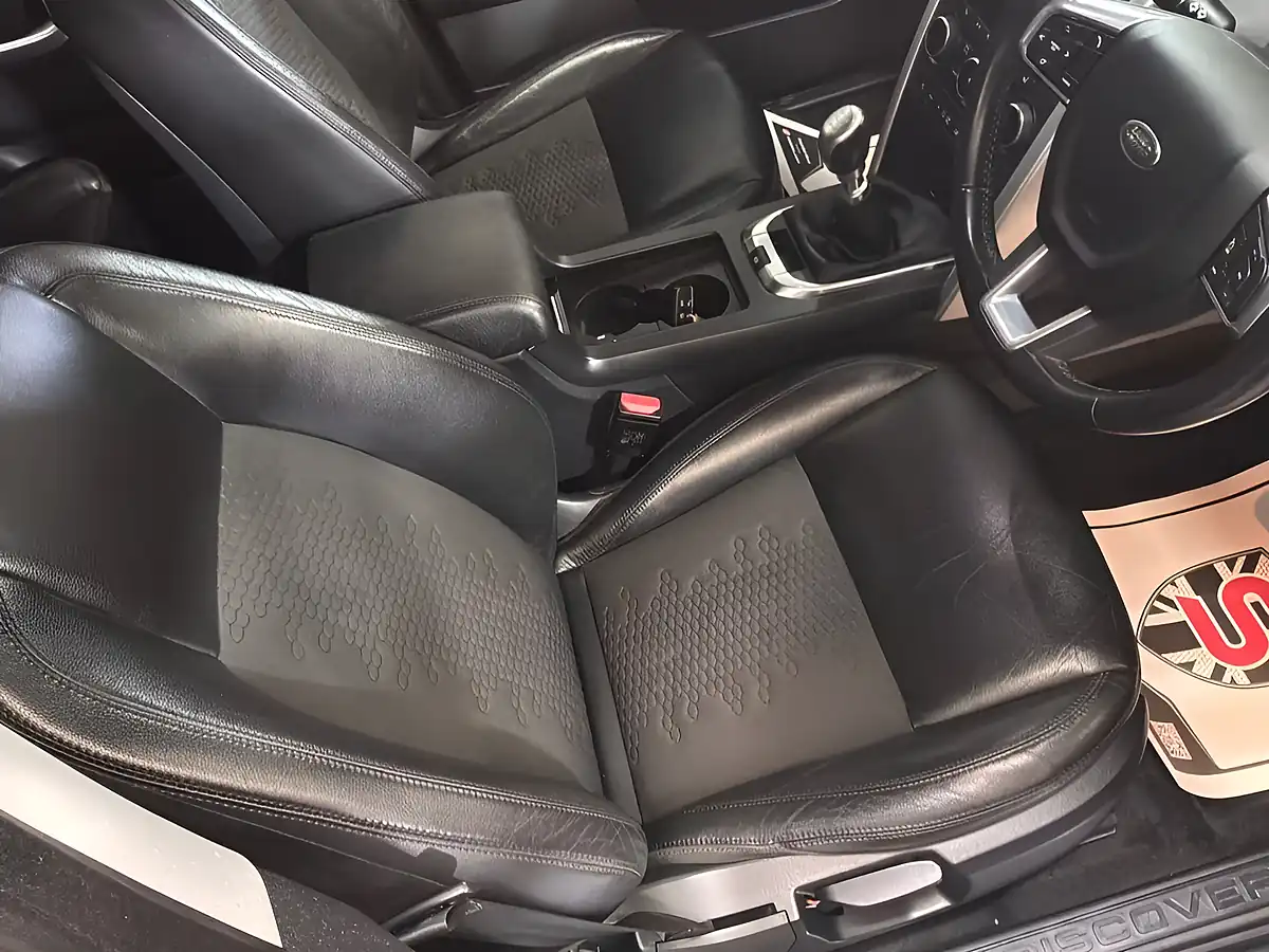Used 2018 Land Rover Discovery Sport Se Red - Interior and Exterior details 9