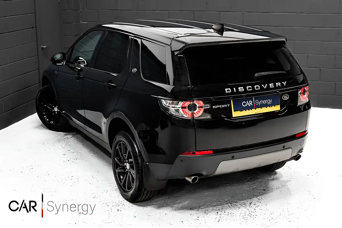 Used 2018 Land Rover Discovery Sport Se Tech Black - Interior and Exterior details 3
