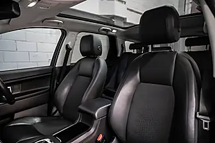 Used 2018 Land Rover Discovery Sport Se Tech Black - Interior and Exterior details 11
