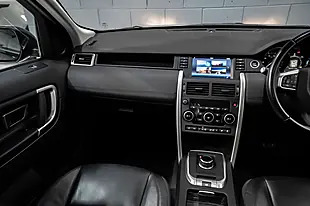 Used 2018 Land Rover Discovery Sport Se Tech Black - Interior and Exterior details 14