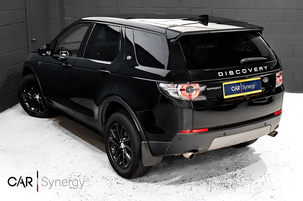 Used 2018 Land Rover Discovery Sport Se Tech Black - Interior and Exterior details 3