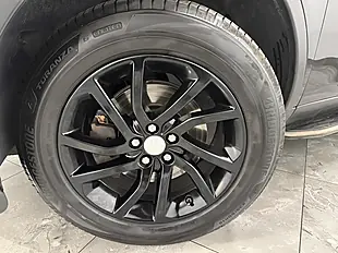 Used 2018 Land Rover Discovery Sport Se Tech Black - Interior and Exterior details 7