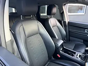 Used 2018 Land Rover Discovery Sport Se Tech Black - Interior and Exterior details 4