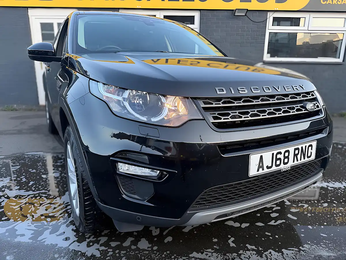 Used 2018 Land Rover Discovery Sport Se Tech Black - Interior and Exterior details 5