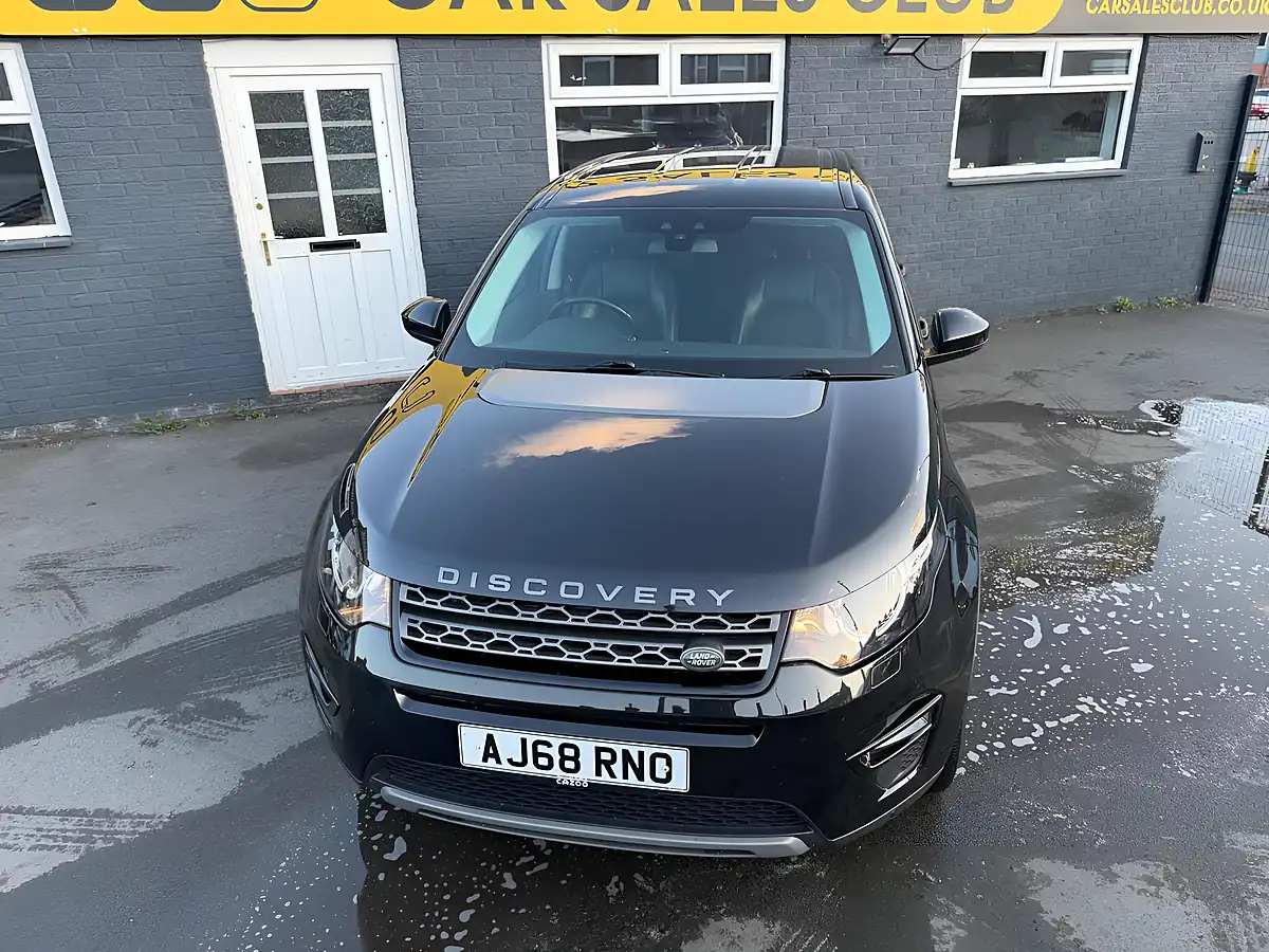 Used 2018 Land Rover Discovery Sport Se Tech Black - Interior and Exterior details 6