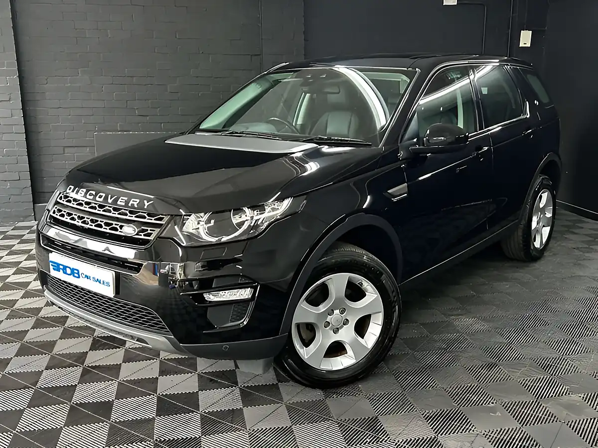 Used 2018 Land Rover Discovery Sport Se Tech Edition Black - Front View